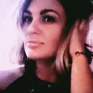 Meet your Posher, Cara